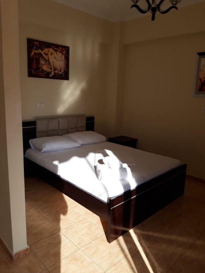 Hotel Primavera Sarande Ngoại thất bức ảnh